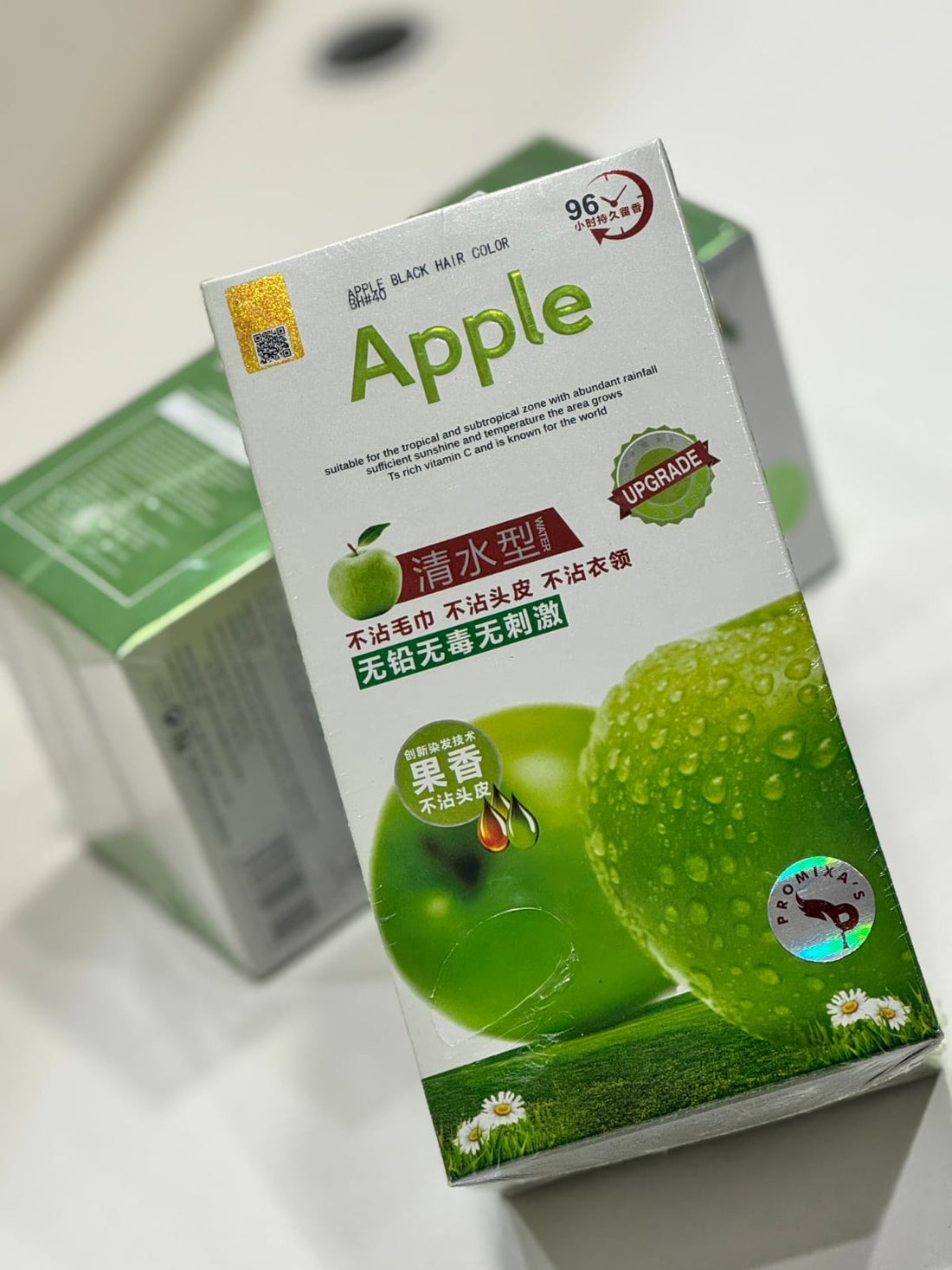 Apple(Chinese) hair colour